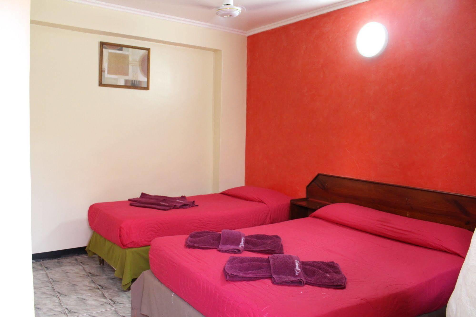 Residencial Noelia Hostel Puerto Iguazú Zewnętrze zdjęcie
