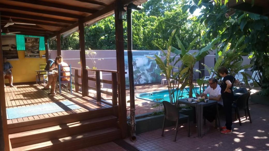 Residencial Noelia Hostel Puerto Iguazú Zewnętrze zdjęcie